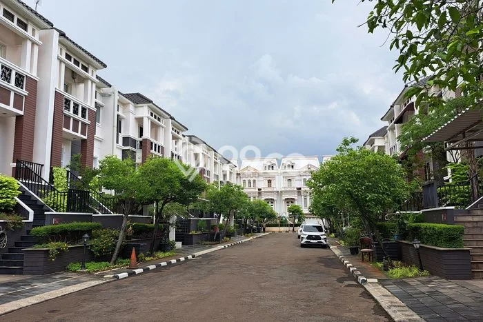 Hunian Mewah LB 153m2 Siap Huni Desain Elegan di Sunter, Jakarta Utara Hunian Mewah LB 153m2 Siap Huni Desain Elegan di Sunter, Jakarta Utara