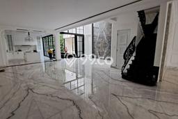 Hunian Mewah Dijual LT 312m2 di Kelapa Gading, Jakarta Utara Hunian Mewah Dijual LT 312m2 di Kelapa Gading, Jakarta Utara
