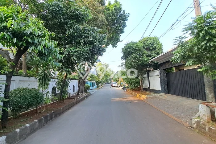 Rumah Mewah LB 444m2 Siap Pakai Desain Elegan di Sunter, Jakarta Utara Rumah Mewah LB 444m2 Siap Pakai Desain Elegan di Sunter, Jakarta Utara