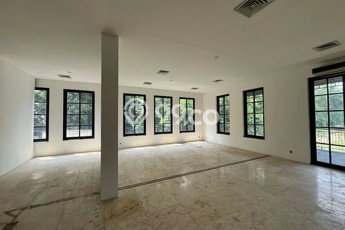 Unit Ruko Dijual di Jakarta Selatan LT 350m2 & LB 622m2 Unit Ruko Dijual di Jakarta Selatan LT 350m2 & LB 622m2