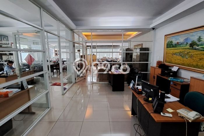 LOKASI STRATEGIS! Ruko Kawasan , Luas 600m2m², Area Komersial, Jalan Utama LOKASI STRATEGIS! Ruko Kawasan , Luas 600m2m², Area Komersial, Jalan Utama