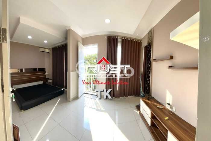 For Sale! Luxury House LT 135m2 Desain Modern di Graha Raya Bintaro For Sale! Luxury House LT 135m2 Desain Modern di Graha Raya Bintaro