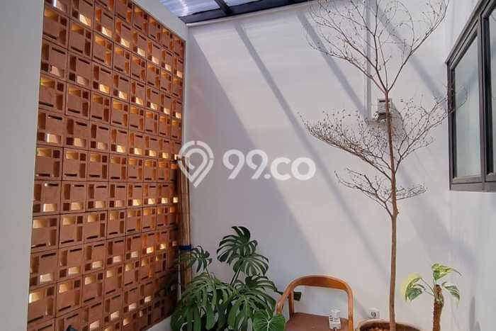 Dijual Hunian Rumah Terawat 4 Kamar di Bintaro, Tangerang Selatan Dijual Hunian Rumah Terawat 4 Kamar di Bintaro, Tangerang Selatan