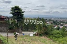 Lahan Dijual Lokasi Strategis di Bandung dengan Luas 380m2 Lahan Dijual Lokasi Strategis di Bandung dengan Luas 380m2