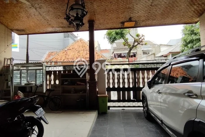 For Sale! Premium House LT 140m2 Desain Modern di Tamansari For Sale! Premium House LT 140m2 Desain Modern di Tamansari