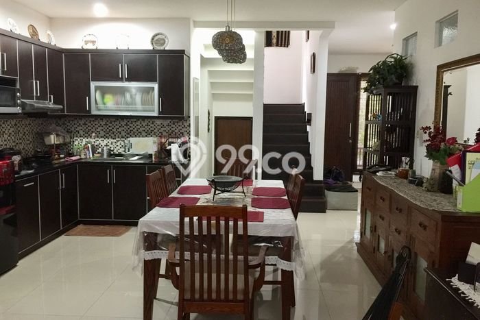 Rumah Elit Modern Siap Huni di Jombang Tangerang Rumah Elit Modern Siap Huni di Jombang Tangerang