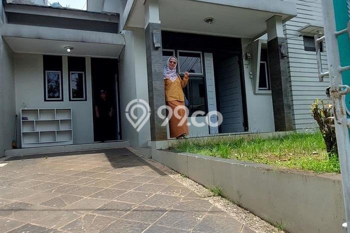 Hunian Nyaman Asri 3 KT Siap Huni di Cibubur Jakarta Timur Hunian Nyaman Asri 3 KT Siap Huni di Cibubur Jakarta Timur