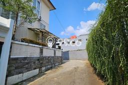 Rumah Luxury Modern Tanpa Renovasi di Pejaten Jakarta Selatan Rumah Luxury Modern Tanpa Renovasi di Pejaten Jakarta Selatan