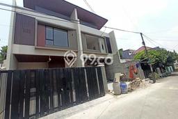 Dijual Rumah Mewah Megah Dengan View Cantik di Rawamangun, Jakarta Timur Dijual Rumah Mewah Megah Dengan View Cantik di Rawamangun, Jakarta Timur