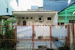 Dijual Rumah 6 Kamar Lokasi Ideal Bagus dan Strategis di Kelapa Gading Dijual Rumah 6 Kamar Lokasi Ideal Bagus dan Strategis di Kelapa Gading