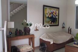 Hunian Cantik Modern Lb 150m2 di Kelapa Gading, Jakarta Utara Hunian Cantik Modern Lb 150m2 di Kelapa Gading, Jakarta Utara