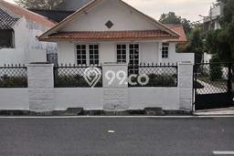 Hot Offer Hunian Mewah Ideal dan Luas di Senen, Jakarta Pusat Hot Offer Hunian Mewah Ideal dan Luas di Senen, Jakarta Pusat