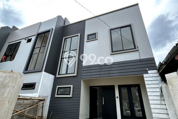 Ready to Use! Luxury House LT 127m2 Desain Modern di BSD Griya Loka Ready to Use! Luxury House LT 127m2 Desain Modern di BSD Griya Loka