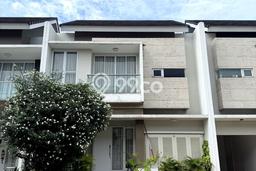 Rumah Elit LB 150m2 Siap Pakai Desain Elegan di Gading Serpong, Tangerang Rumah Elit LB 150m2 Siap Pakai Desain Elegan di Gading Serpong, Tangerang