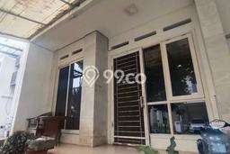 Jual Rumah Mewah Megah Dengan View Cantik di Gading Serpong, Tangerang Jual Rumah Mewah Megah Dengan View Cantik di Gading Serpong, Tangerang