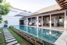 Vila di , Ukuran 600m2m², Dekat dengan fasilitas publik Vila di , Ukuran 600m2m², Dekat dengan fasilitas publik