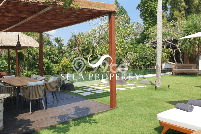 HARGA TERBAIK! Vila di , Area 2450m2m², Lokasi Strategis HARGA TERBAIK! Vila di , Area 2450m2m², Lokasi Strategis