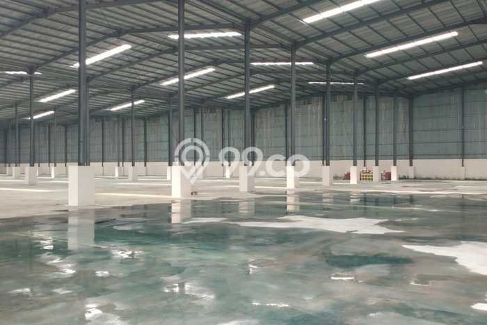 Gudang disewakan lokasi strategis Pakuhaji Tangerang 1400m2 Gudang disewakan lokasi strategis Pakuhaji Tangerang 1400m2