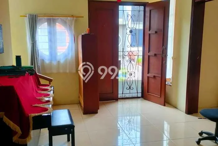 Dijual Rumah 3 Kamar Lokasi Strategis Bagus dan Strategis di Karawaci Dijual Rumah 3 Kamar Lokasi Strategis Bagus dan Strategis di Karawaci