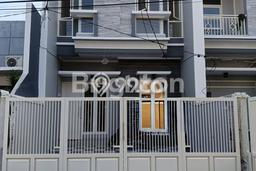 HARGA SPESIAL! Rumah di Mulyosari, Surabaya, Luas 82m2m² LB 130m2m² HARGA NEGO! HARGA SPESIAL! Rumah di Mulyosari, Surabaya, Luas 82m2m² LB 130m2m² HARGA NEGO!