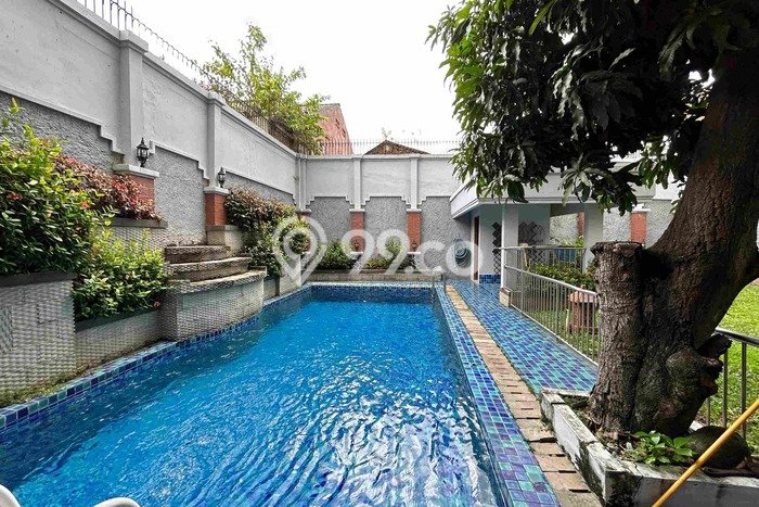 Rumah Elit Modern Tanpa Renovasi di Cawang Jakarta Timur Rumah Elit Modern Tanpa Renovasi di Cawang Jakarta Timur