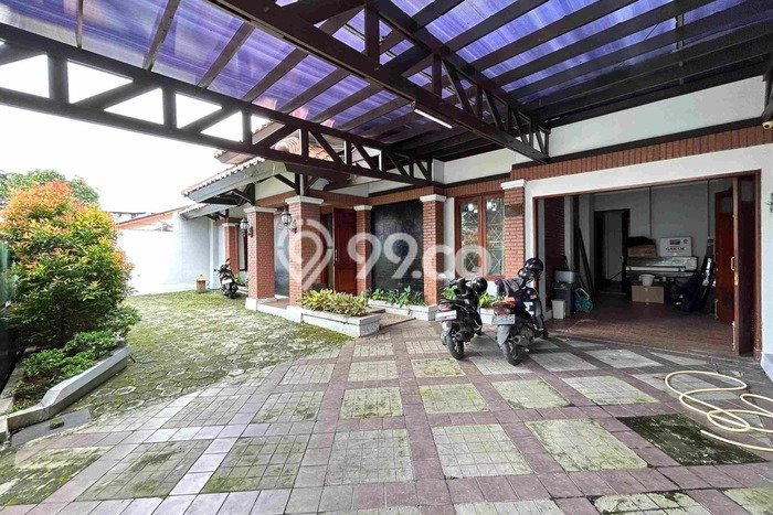 Rumah Elit Modern Tanpa Renovasi di Cawang Jakarta Timur Rumah Elit Modern Tanpa Renovasi di Cawang Jakarta Timur