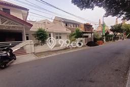Rumah Cantik Siap Huni Di Tebet Luas 300m2 Lokasi Strategis Rumah Cantik Siap Huni Di Tebet Luas 300m2 Lokasi Strategis