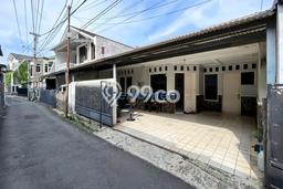 Rumah Strategis Modern Lb 150m2 di Tebet, Jakarta Selatan Rumah Strategis Modern Lb 150m2 di Tebet, Jakarta Selatan