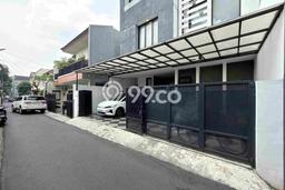 Rumah Eksklusif Dijual LT 135m2 di Tebet, Jakarta Selatan Rumah Eksklusif Dijual LT 135m2 di Tebet, Jakarta Selatan