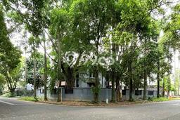 Rumah Elit Modern Tanpa Renovasi di Pondok Indah Jakarta Selatan Rumah Elit Modern Tanpa Renovasi di Pondok Indah Jakarta Selatan