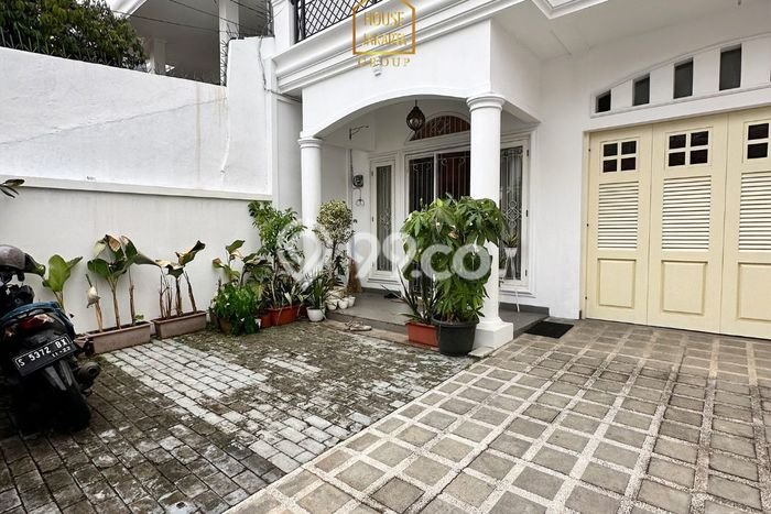 Rumah Luxury Modern Siap Huni di Pejaten Jakarta Selatan Rumah Luxury Modern Siap Huni di Pejaten Jakarta Selatan