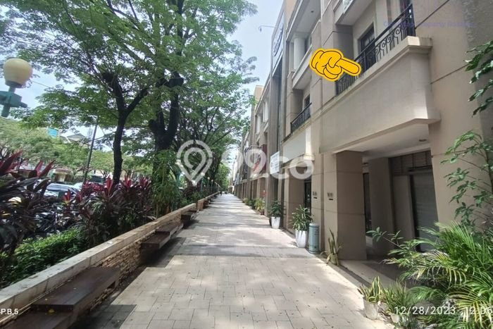 Area Ramai! Ruko Dijual di Batam Kota untuk Bisnis Luas Bangunan 225m2 Area Ramai! Ruko Dijual di Batam Kota untuk Bisnis Luas Bangunan 225m2