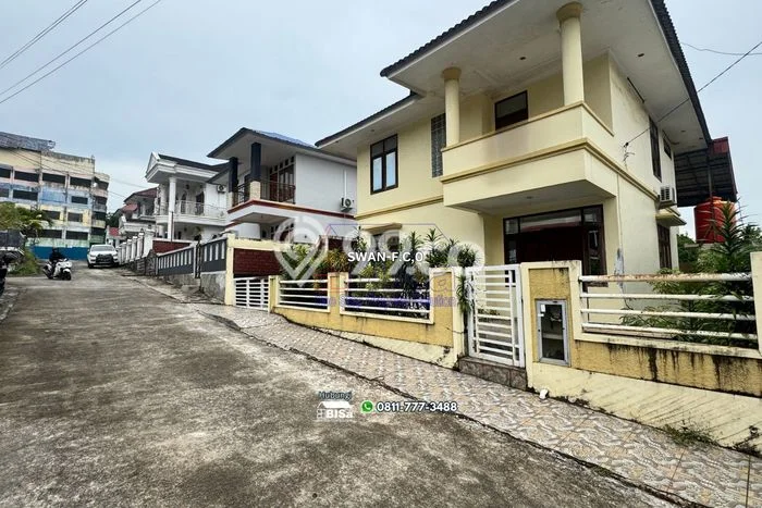 For Sale Rumah 4 Kamar Lokasi Strategis Bagus dan Strategis di Lubuk Baja For Sale Rumah 4 Kamar Lokasi Strategis Bagus dan Strategis di Lubuk Baja