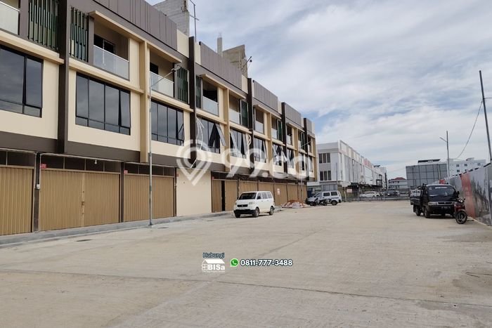 Ruko Bagus Dijual LB 240m2 Lokasi Strategis Batam Area Cocok untuk Bisnis Ruko Bagus Dijual LB 240m2 Lokasi Strategis Batam Area Cocok untuk Bisnis