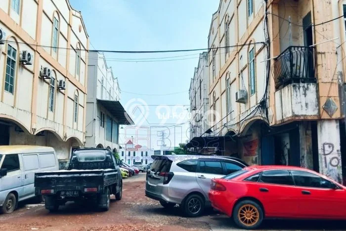 Ruko Bagus Dijual LB 225m2 Lokasi Strategis Batam Area Cocok untuk Berbisnis Ruko Bagus Dijual LB 225m2 Lokasi Strategis Batam Area Cocok untuk Berbisnis
