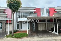 Rumah Eksklusif Dijual LT 180m2 di Cipondoh, Tangerang Rumah Eksklusif Dijual LT 180m2 di Cipondoh, Tangerang