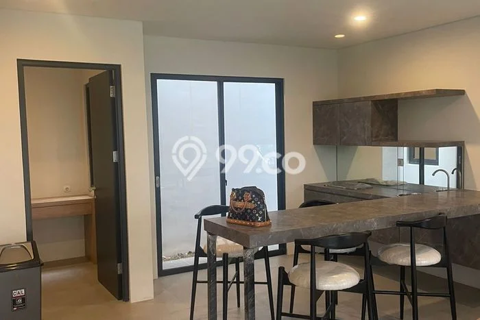 Disewakan Rumah Murah di BSD Tangerang Punya 3 KT Disewakan Rumah Murah di BSD Tangerang Punya 3 KT