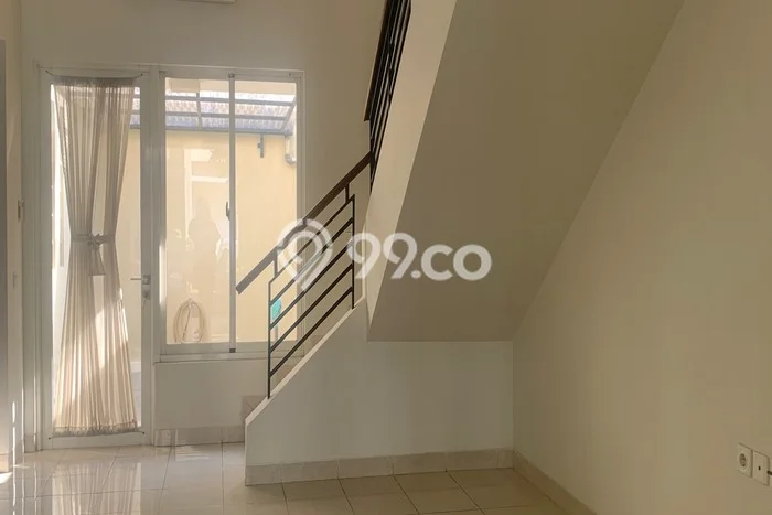 Disewakan! Rumah 3 Kamar Tidur &
3 Kamar Mandi di Gading Serpong The Spring, Tangerang Disewakan! Rumah 3 Kamar Tidur &
3 Kamar Mandi di Gading Serpong The Spring, Tangerang