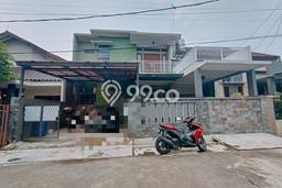 For Sale Hunian Rumah Terawat 6 Kamar di Jatiwaringin, Bekasi For Sale Hunian Rumah Terawat 6 Kamar di Jatiwaringin, Bekasi