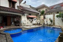 Rumah Elit Modern Tanpa Renovasi di Fatmawati Jakarta Selatan Rumah Elit Modern Tanpa Renovasi di Fatmawati Jakarta Selatan