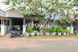 For Sale! Luxury House LT 355m2 Desain Elegan di Kemang Pratama For Sale! Luxury House LT 355m2 Desain Elegan di Kemang Pratama