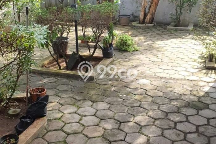 KESEMPATAN EMAS! Rumah area Cikunir, Bekasi, Luas 180m² LB 90m² KESEMPATAN EMAS! Rumah area Cikunir, Bekasi, Luas 180m² LB 90m²