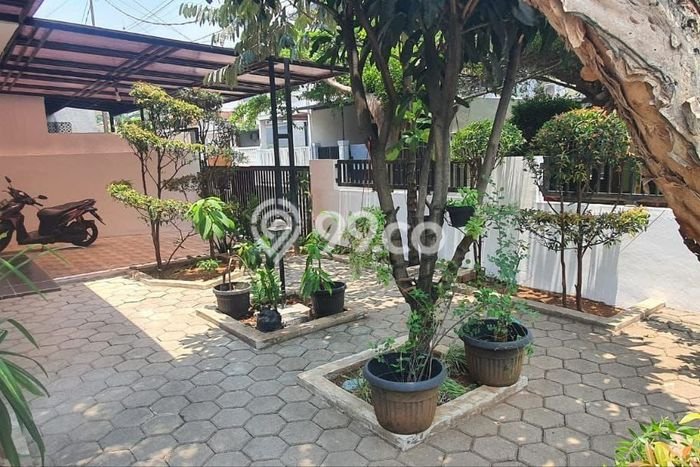 KESEMPATAN EMAS! Rumah area Cikunir, Bekasi, Luas 180m² LB 90m² KESEMPATAN EMAS! Rumah area Cikunir, Bekasi, Luas 180m² LB 90m²