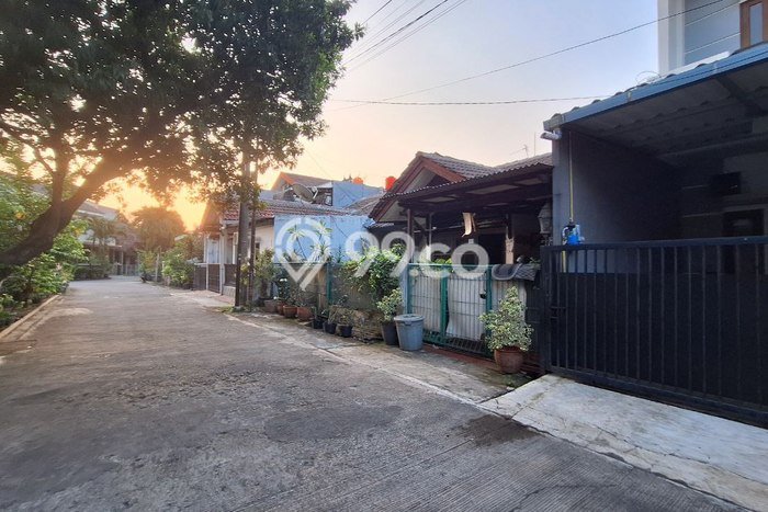 Rumah Modern 4 KT di Pekayon Bekasi Semi Furnished Rumah Modern 4 KT di Pekayon Bekasi Semi Furnished