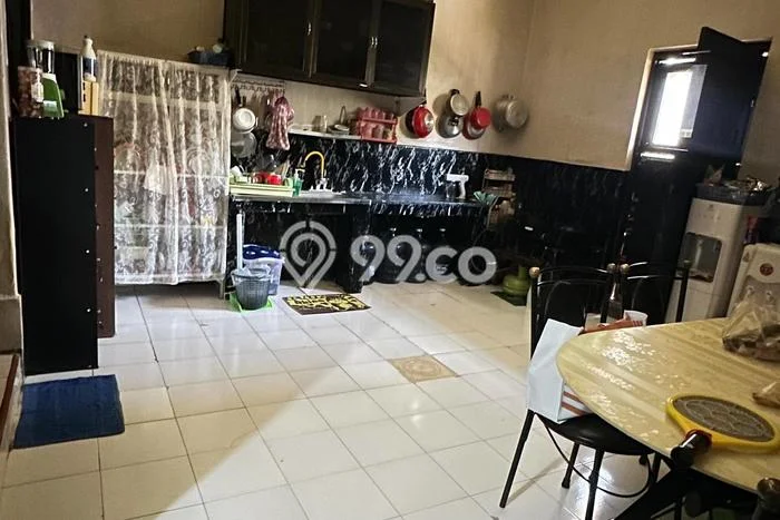 Dijual Rumah Strategis Bagus Punya 2 KT di Tambaksari Surabaya - Dijual Rumah Strategis Bagus Punya 2 KT di Tambaksari Surabaya -