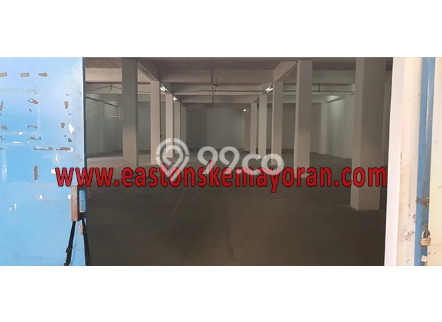 Unit Gudang Disewa Lokasi Cakung, Jakarta Timur Spesifikasi Luas Bangunan 1088m2 Unit Gudang Disewa Lokasi Cakung, Jakarta Timur Spesifikasi Luas Bangunan 1088m2