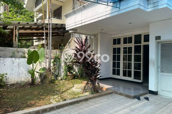 Disewakan! Rumah 3 Kamar Tidur &
3 Kamar Mandi di Kedoya, Jakarta Barat Disewakan! Rumah 3 Kamar Tidur &
3 Kamar Mandi di Kedoya, Jakarta Barat