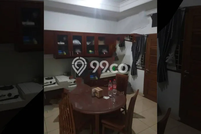 Rumah sewa siap pakai 3 Kamar Tidur di Joglo, Jakarta Barat Rumah sewa siap pakai 3 Kamar Tidur di Joglo, Jakarta Barat