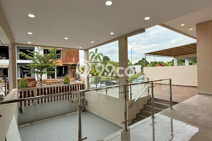 Rumah Strategis area , Batam, Luas 264m2m² LB 400m2m² - HARGA NEGO! Rumah Strategis area , Batam, Luas 264m2m² LB 400m2m² - HARGA NEGO!