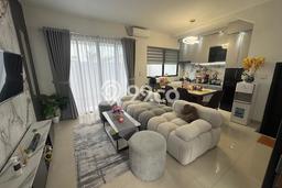 Jual Rumah Strategis Bagus Punya 2 KT di Batam Kota Batam - Jual Rumah Strategis Bagus Punya 2 KT di Batam Kota Batam -